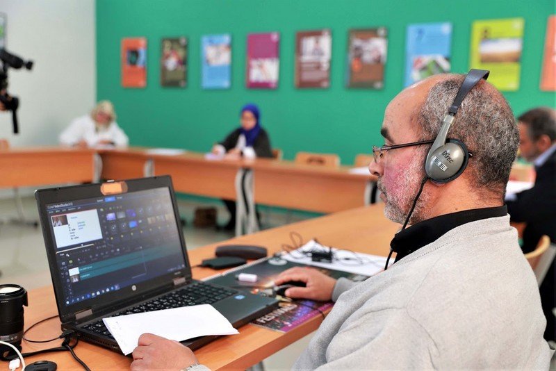 تزويد المؤسسات التعليمية بالأنترنيت .. مشروع يراكم التعثرات منذ عِقدين