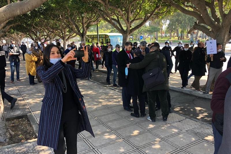 “تنسيقية الكرامة” تحذر من “تحقير وإذلال” الأستاذ الجامعي في المغرب