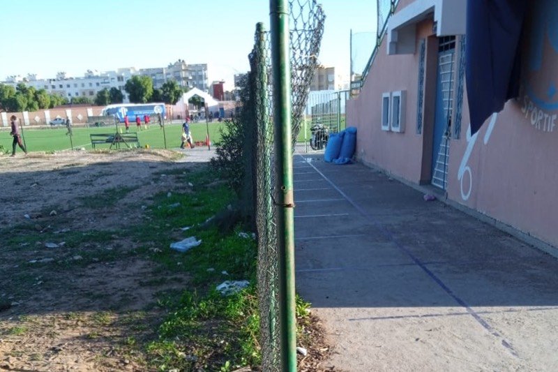 حالة ملعب جماعي تشعل غضب “هلال تراست”