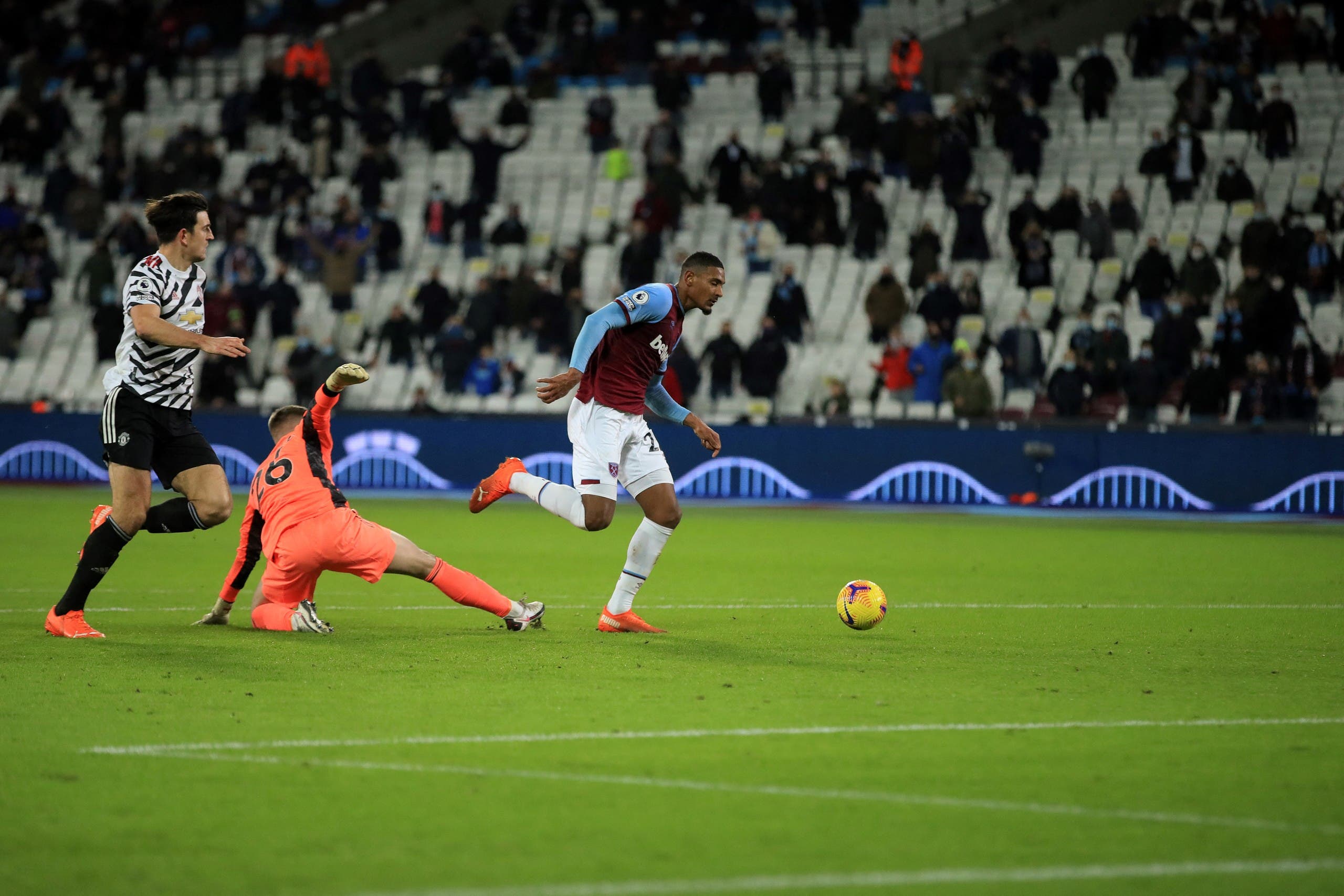 حضور الجماهير بعد “كورونا”.. من عاد؟ وكم كانت النسبة؟