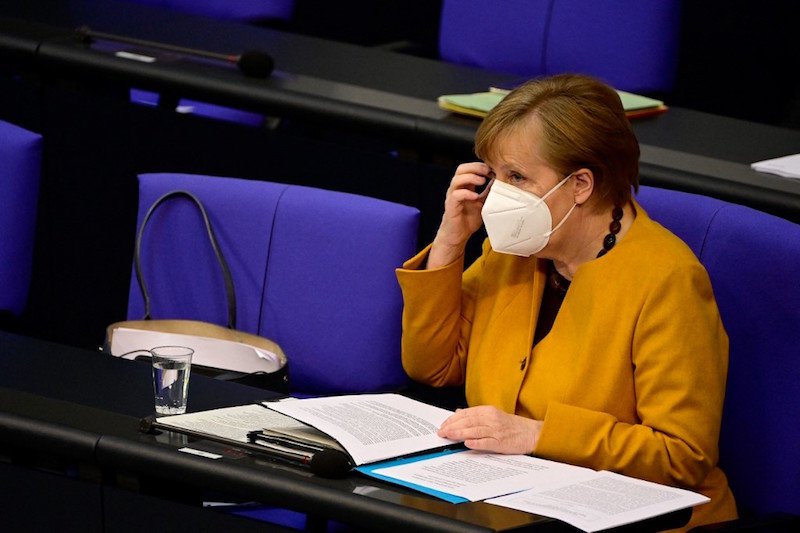 “راحة عيد القيامة” تدفع ميركل إلى الاعتذار