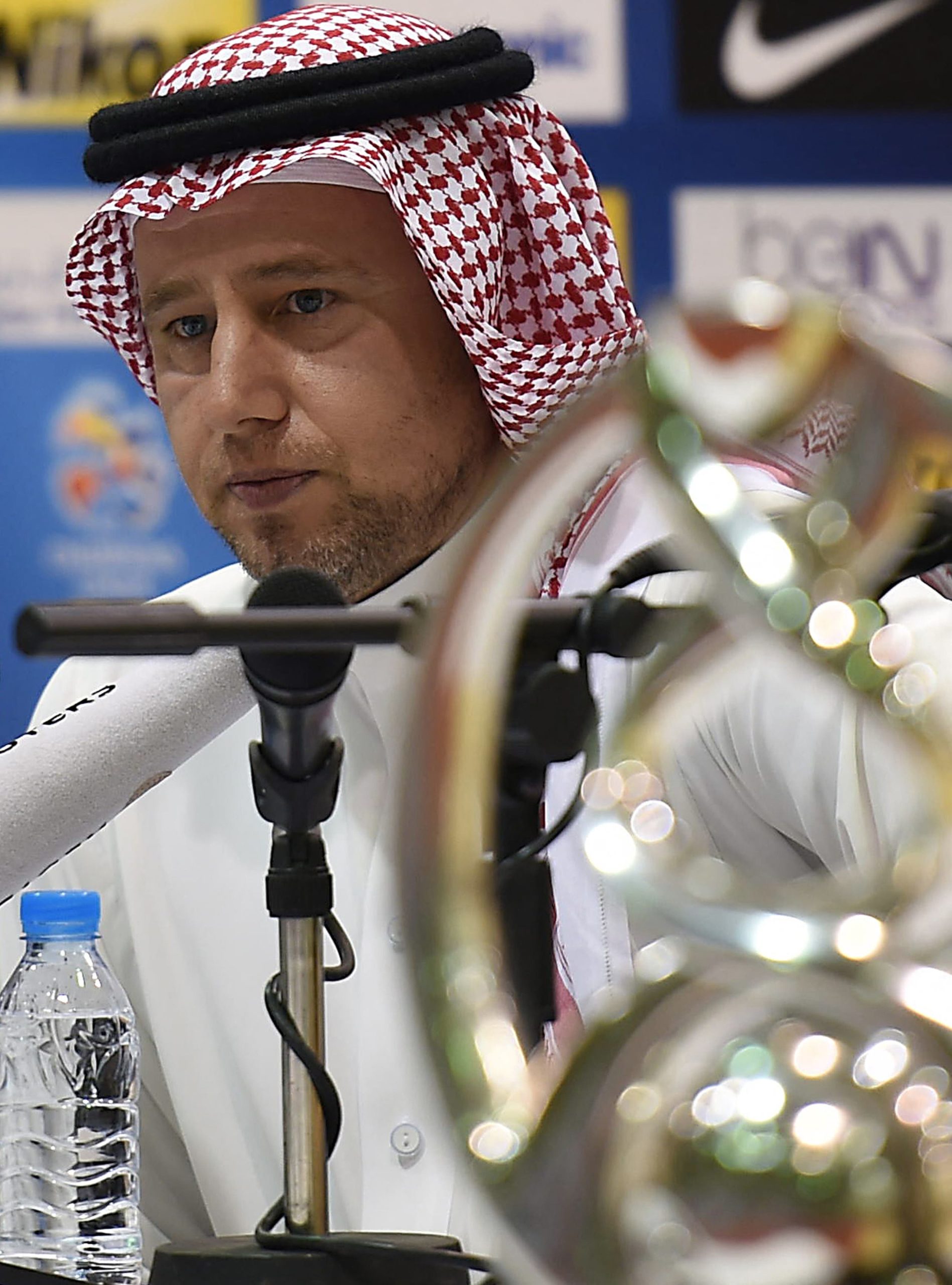 ريجيكامب.. وعد باستعادة اللقب “المسروق” وتعاقد مع الفريق الذي تسبب بإقالته