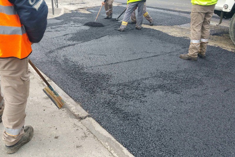 سلطات الدار البيضاء تشرع في إصلاح الطرقات