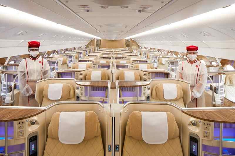 “طيران الإمارات” تشغل رحلة خاصة بالملقحين