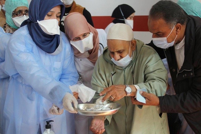 عدد الملقحين يتجاوز 4 ملايين .. والوفيات الأسبوعية ترتفع بـ7.3 بالمائة‎