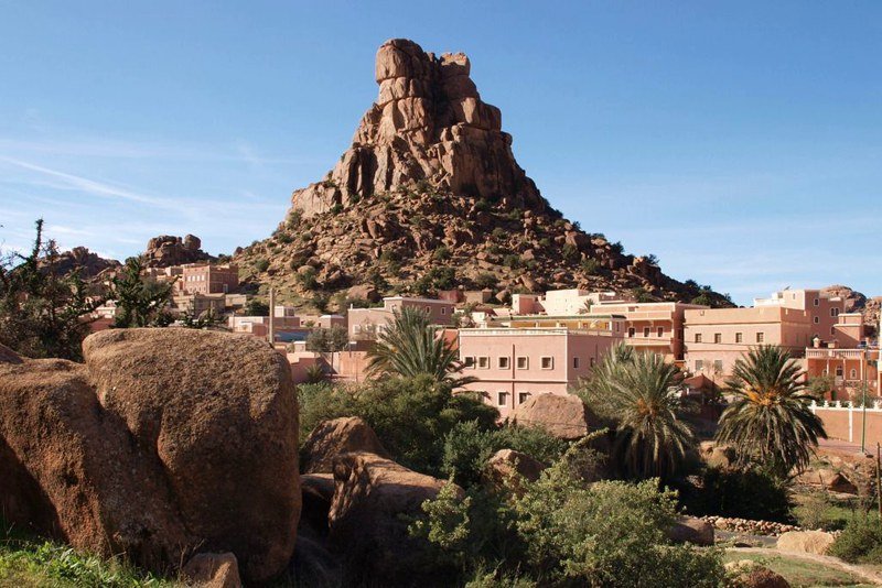 في قلب مدينة تافْرَاوْت .. لوحات طبيعية آسِرة تسحر الألباب قبل الأبصار