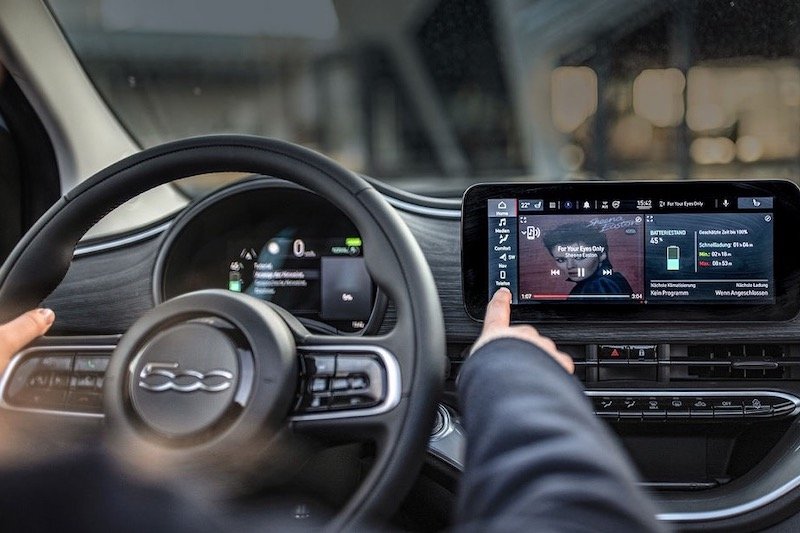 “فيات” تقدم نظام الملتيميديا Uconnect 5 الجديد