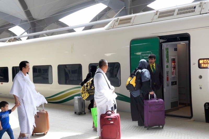 “قطار الحرمين” يستأنف الرحلات نهاية مارس