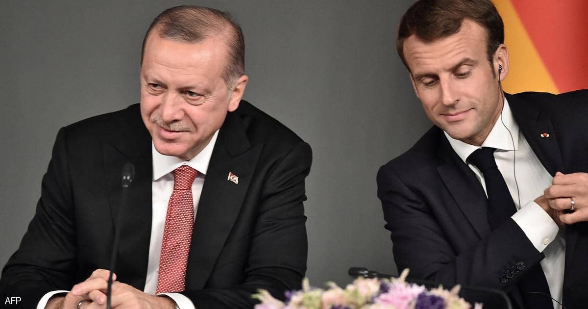لماذا تراجع أردوغان عن “مقاطعة ماكرون”؟