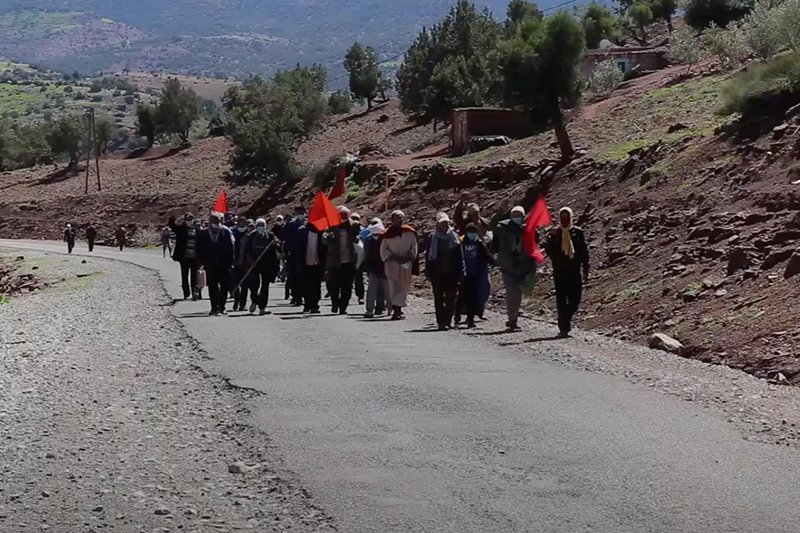 مسيرة مشيا على الأقدام