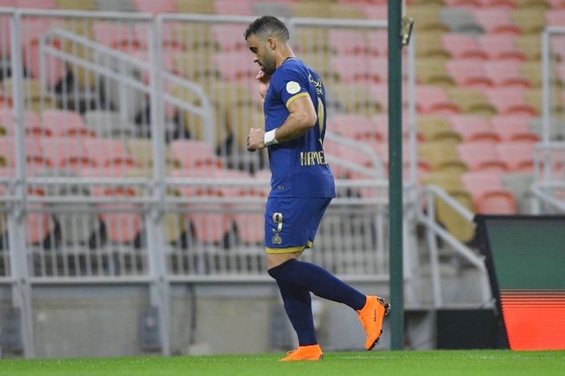 مشاكل حمد الله والنصر السعودي تمتد إلى “تويتر”