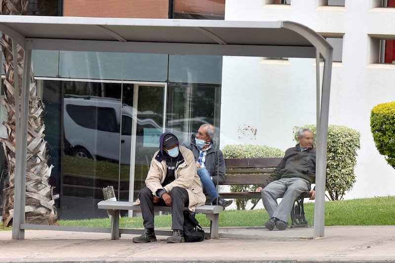 واحد من مغربيين يعيش بـ1200 درهم شهريا