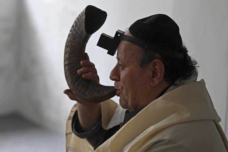 آخر يهودي في أفغانستان يخطط لمغادرة البلاد