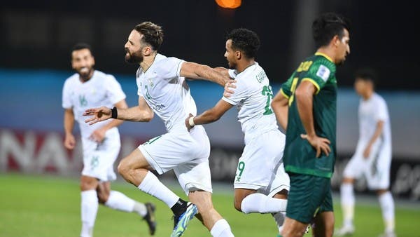 أهلي جدة يواجه الشرطة بحثاً عن اقتحام المنافسة