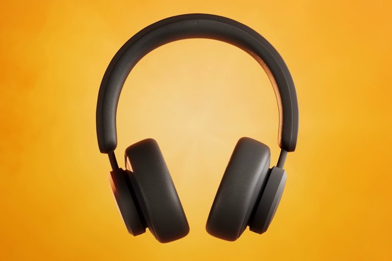 “أوربانيستا” تقدم أول سماعة تعتمد على الطاقة الشمسية في العالم