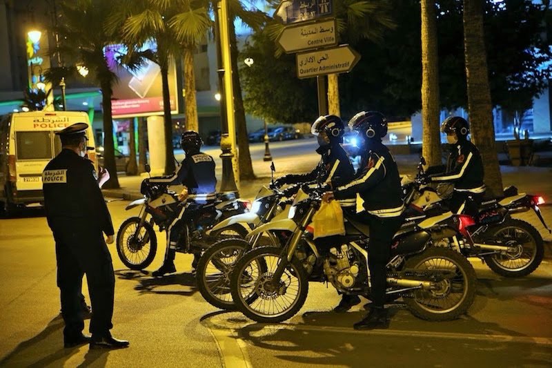 الأمن يفرض احترام الطوارئ في أحياء البيضاء