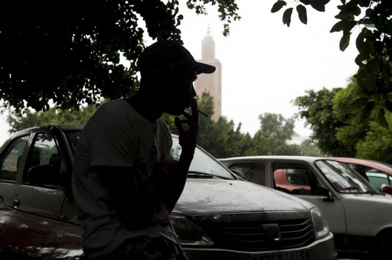 الإفطار العلني في رمضان يثير جدل “حرية الضمير” و”احترام المجتمع”