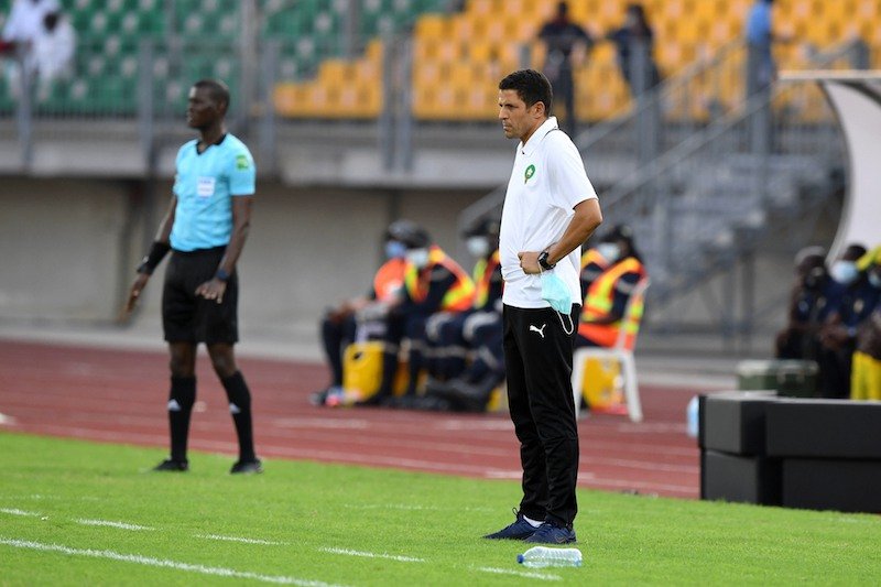 الحسين عموتة يجمع تدريب “المحلي والأولمبي”