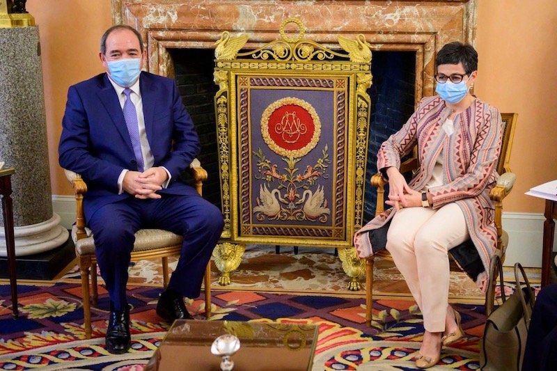 “الخيبات” الإفريقية تدفع الجزائر إلى طرق أبواب أوروبا لدعم “الانفصال”