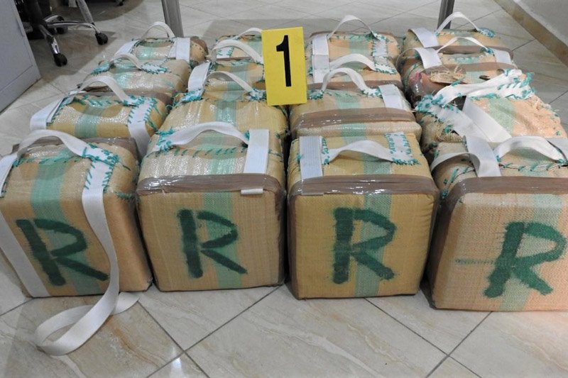 الشرطة توقف منتميين إلى شبكة تهريب مخدرات