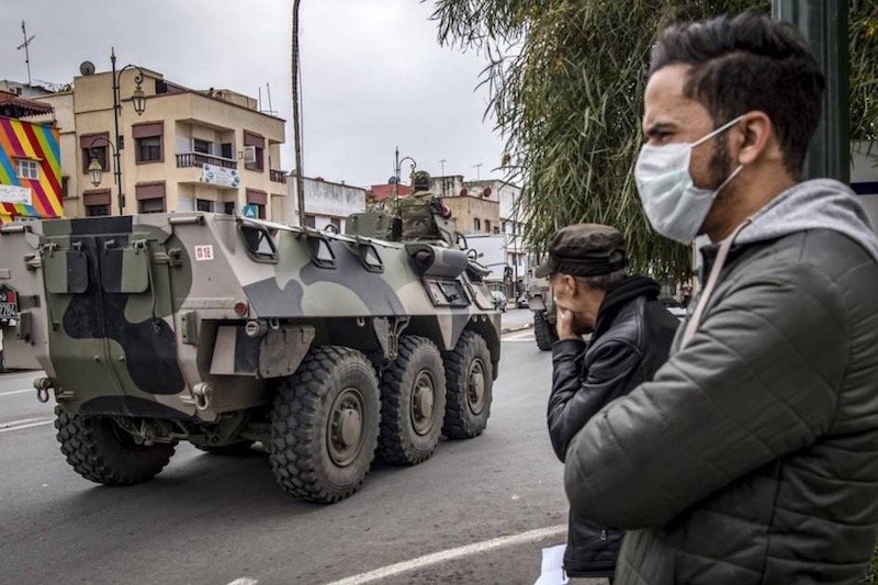 تفسير المغاربة للجائحة يتأرجح بين العقاب الإلهي والمؤامرة والماسونية