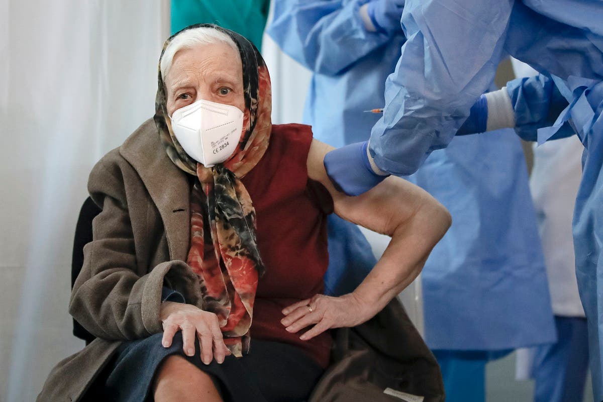 جرعة ثالثة من فايزر.. هل يصبح لقاح كورونا سنويا؟