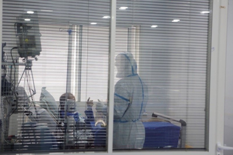 خبير: “الوضعية الجينومية” مقلقة جدا تتطلب إجراءات احترازية “مؤلمة”‬