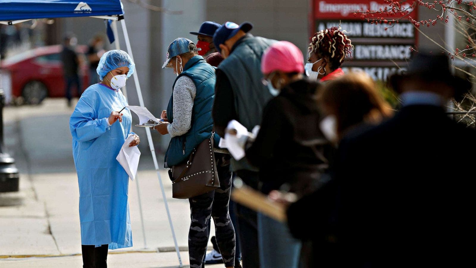 دوناً عن غيرهم.. أميركا تسمح بالسفر لهؤلاء فقط