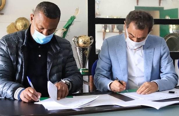 رسميا .. تعيين التونسي سعد الشابي مدربا جديدا لنادي الرجاء