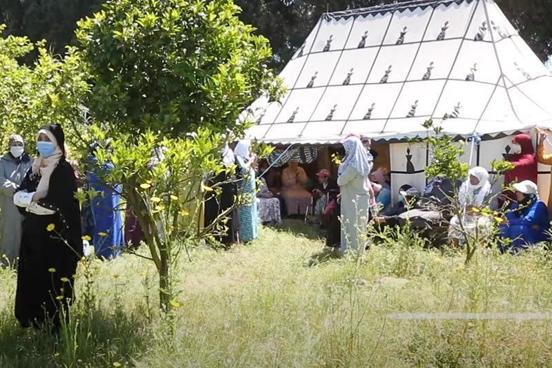 ساكنون تحت الخيام بالرباط