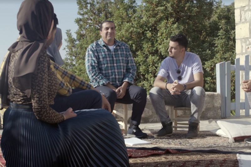 عمرو خالد: الامتنان للخالق راحة نفسية .. والرضا يرتبط بكثرة الذكر