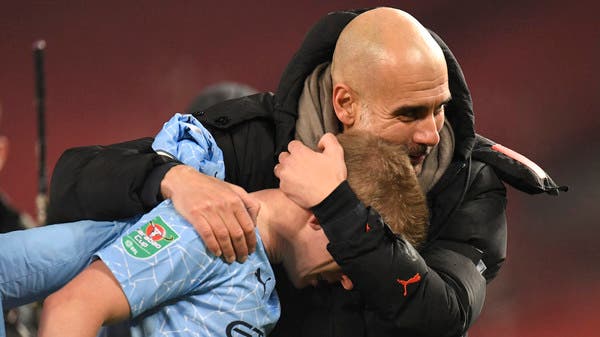 غوراديولا يحذر: دي بروين يقترب من قمة مستواه