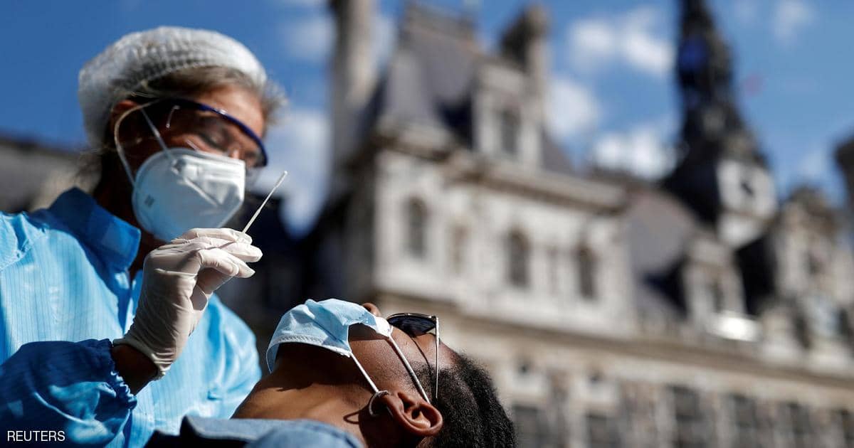 فرنسا تخفف الإجراءات وتعلن موعد رفع حظر التجول