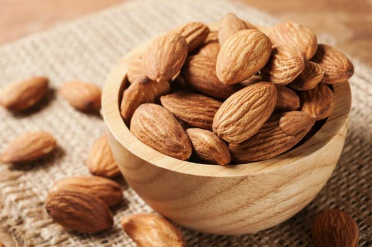 فوائده لا تحصى.. وحفنة منه تقي من جفاف الجلد وتؤخر شيخوخته