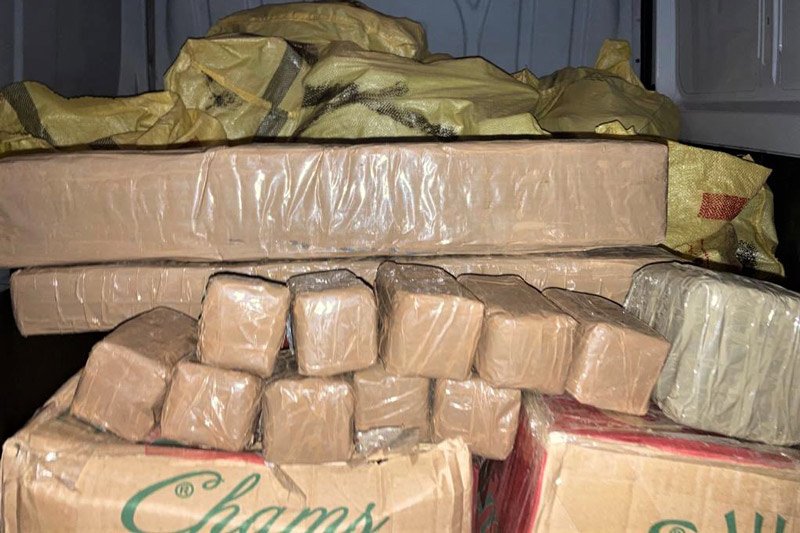 أمن طنجة يحبط تهريب 700 كيلوغرام من الشيرا