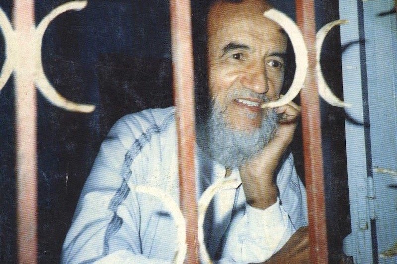 أمير المؤمنين وآية الله .. عبد السلام ياسين يراقب “ثورة الخميني”