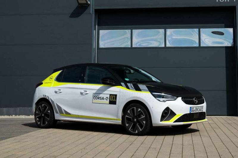أوبل تقدم ثوب الراليات للموديل Corsa-e