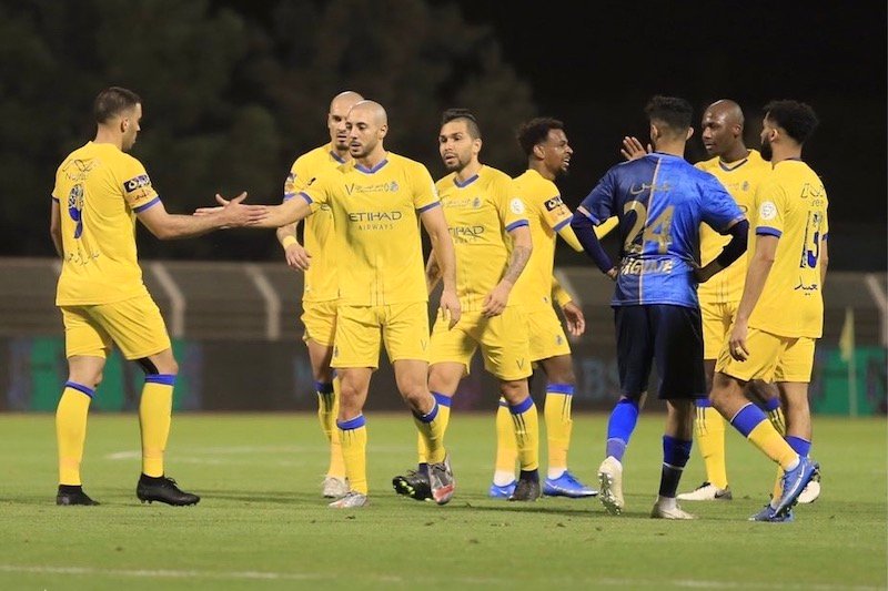 إخماد خلاف حمد الله وأمرابط حول ركلة الجزاء