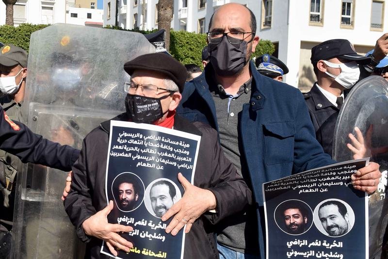 اعتصام يدعم الريسوني والراضي أمام “عكاشة”