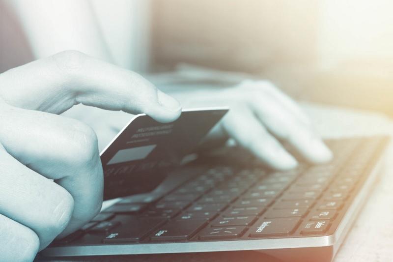 التجارة الإلكترونية تسجل 4.5 ملايين عملية بالمغرب