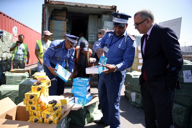 الجمارك تصادر بضائع بقيمة 242 مليون درهم