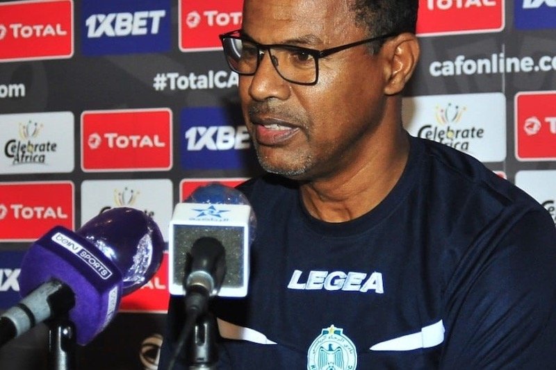 الشابي ينوه بأداء لاعبي الرجاء أمام “أورلاندو بيراتس”