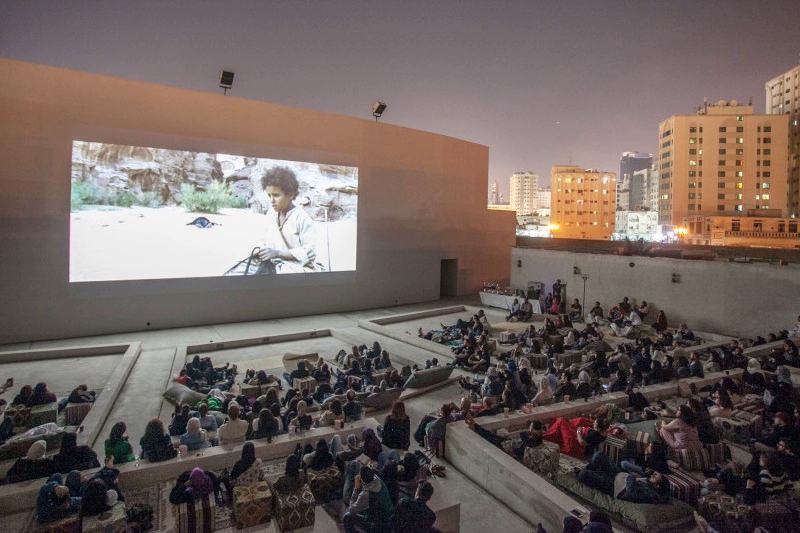 الشارقة للفنون تقدم مشروع “الأنساب” الفني