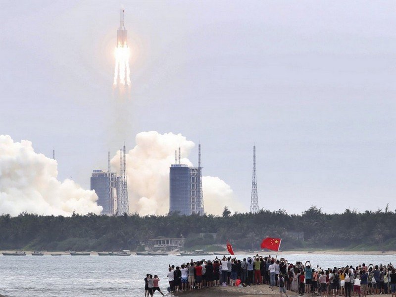 الصين أقلعت .. ونحن من سقط!