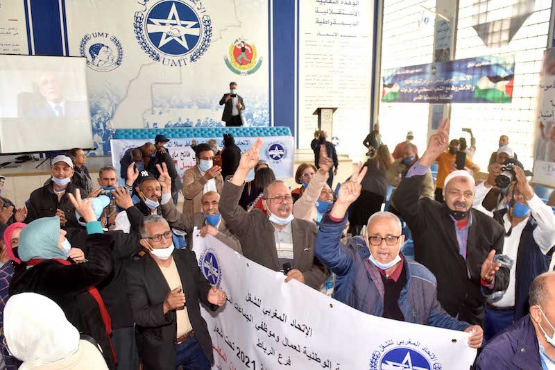 النقابات ترمي مسؤولية الفشل في “معركة قانون الإضراب” إلى الحكومة‬