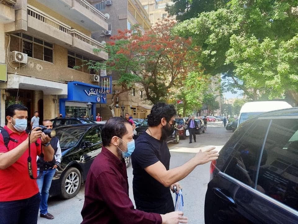 تشييع جثمان سمير غانم من مسجد المشير بعد صلاة الجمعة