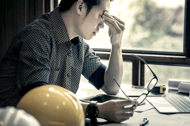 تقرير يحذر من تسبب ساعات العمل الطويلة في تزايد عدد الوفيات