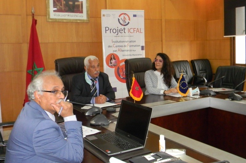 جامعيون مغاربة وأجانب يناقشون التكوين بالتبادل