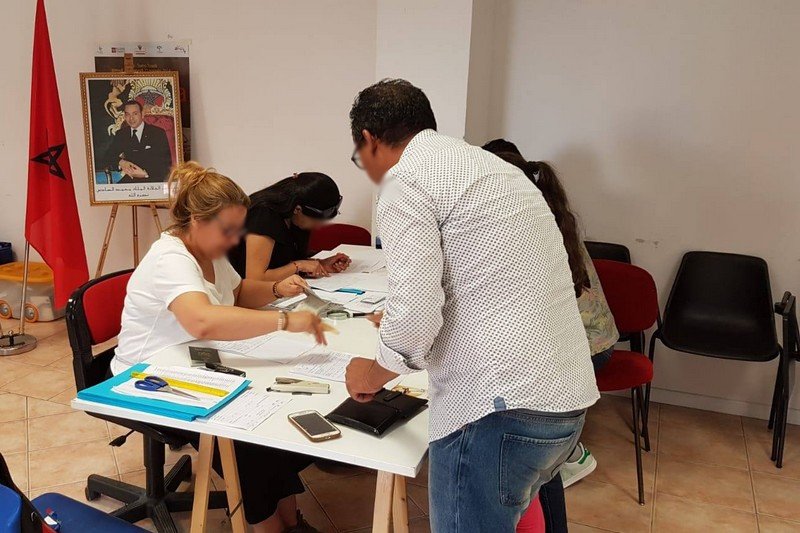 سفارة المغرب تقرب الإدارة من الجالية في بورتو