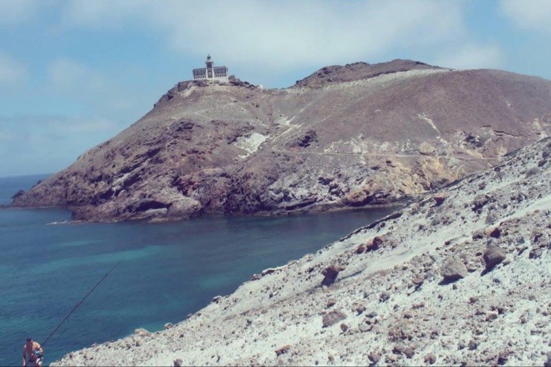 شواطئ بني شيكر تجذب عشاق البحر إلى مناظر خلابة ضواحي الناظور